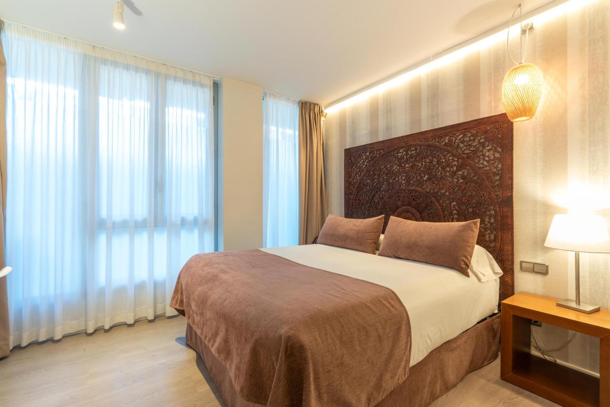 Serennia Fira Gran Via Exclusive Rooms L'Hospitalet de Llobregat Dış mekan fotoğraf